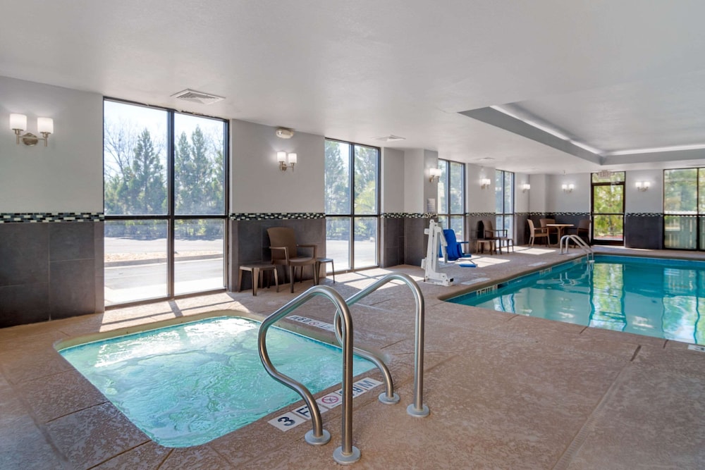 Comfort Suites Byron Warner Robins 23/40
