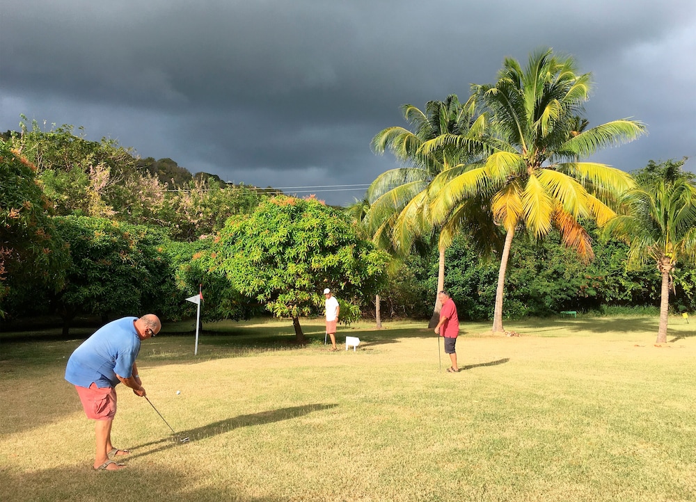 Firefly Plantation Bequia 18/50