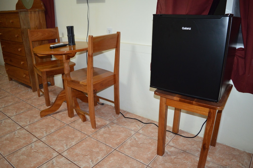 Suger Patch Inn 40/61