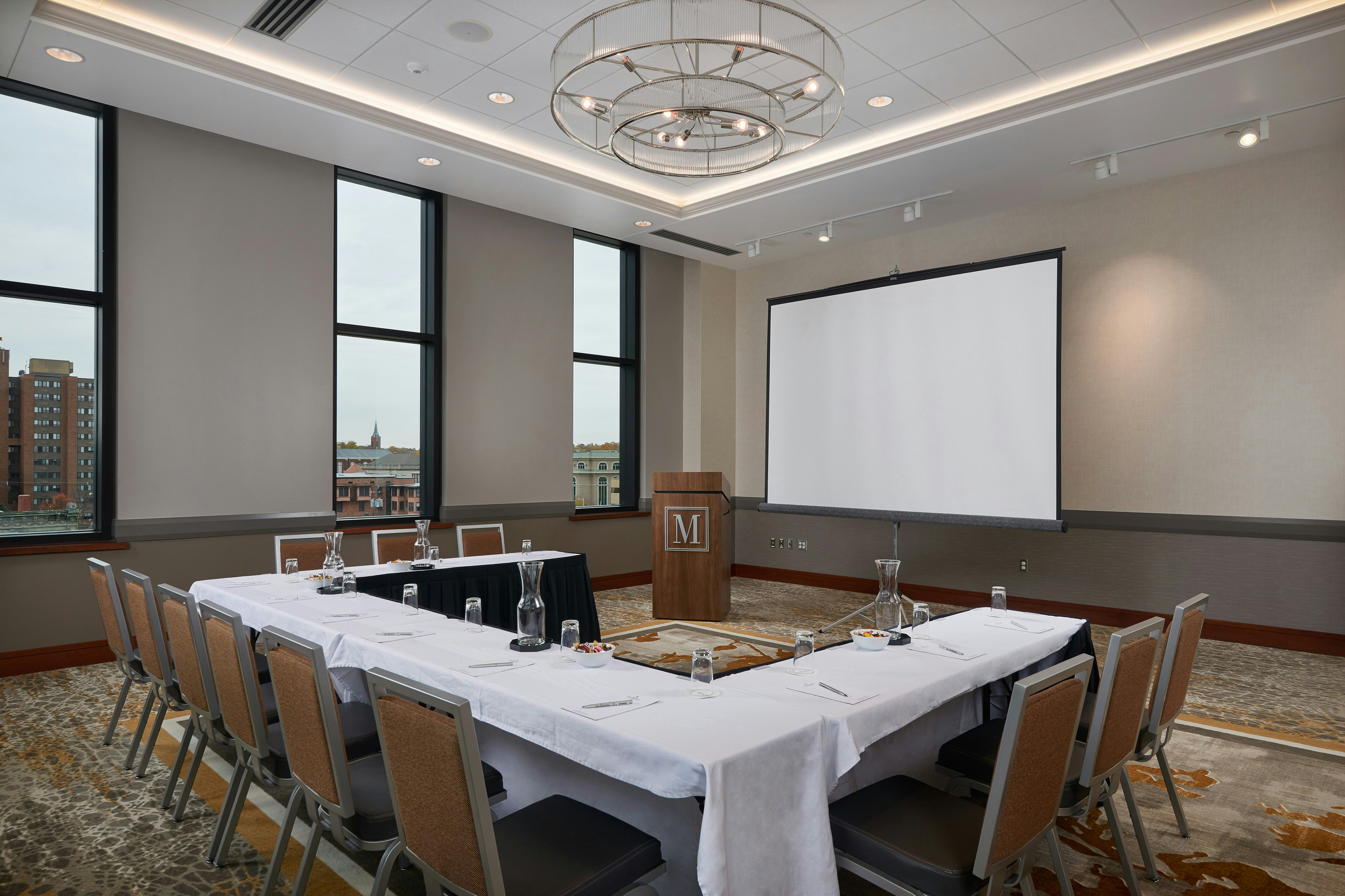 The Merrill Hotel & Conference Center Muscatine A Tribute Portfolio Hotel 66/71