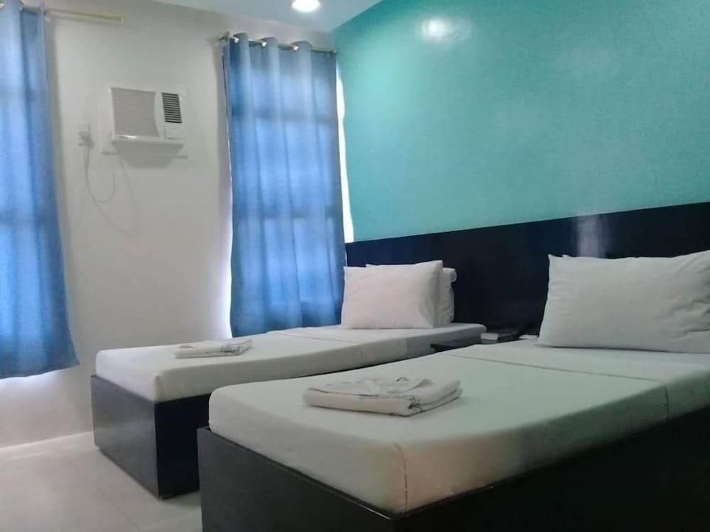 Coron Visitors Hotel 25/69