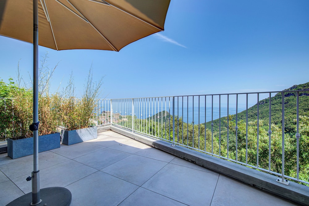 Hôtel La Corniche 23/49