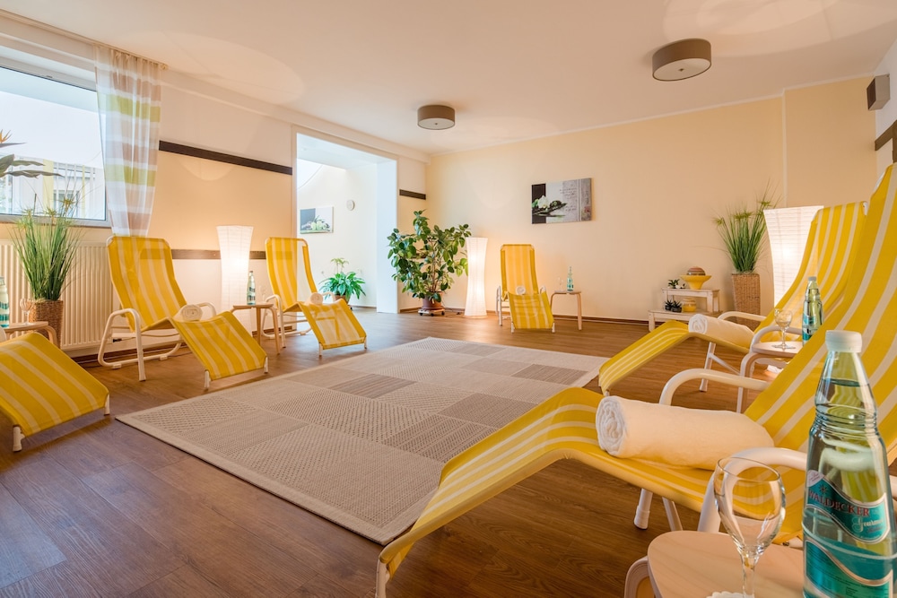 Waldhotel Schaferberg 32/65