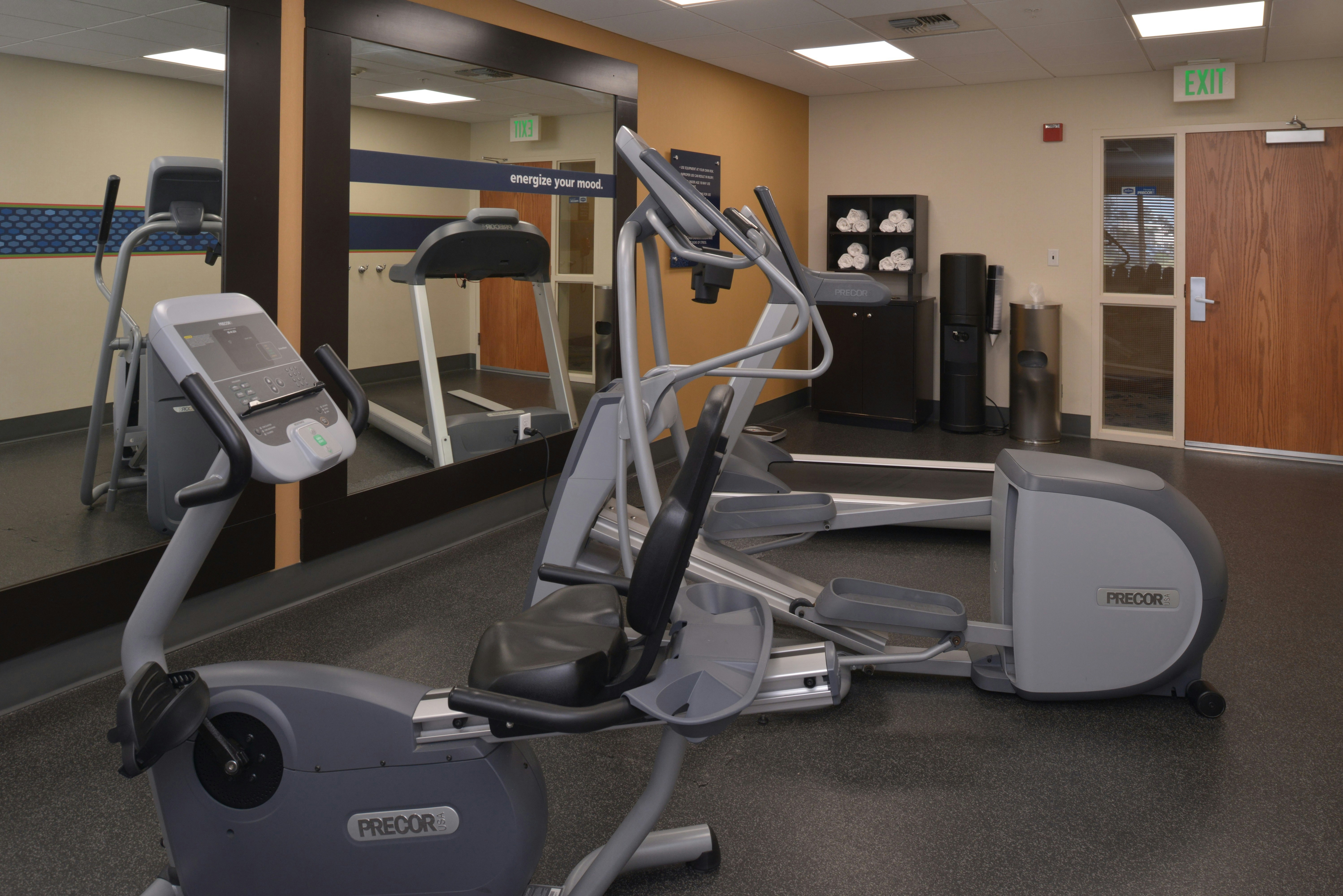 Hampton Inn & Suites Bakersfield North-Airport 44/62