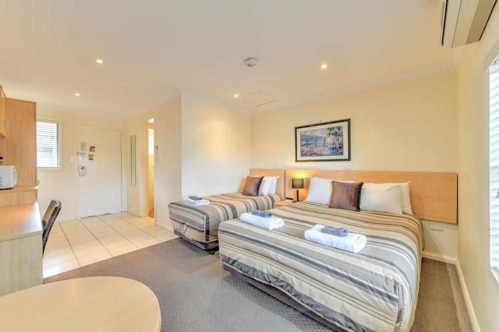 Motel Grande Tamworth 12/37