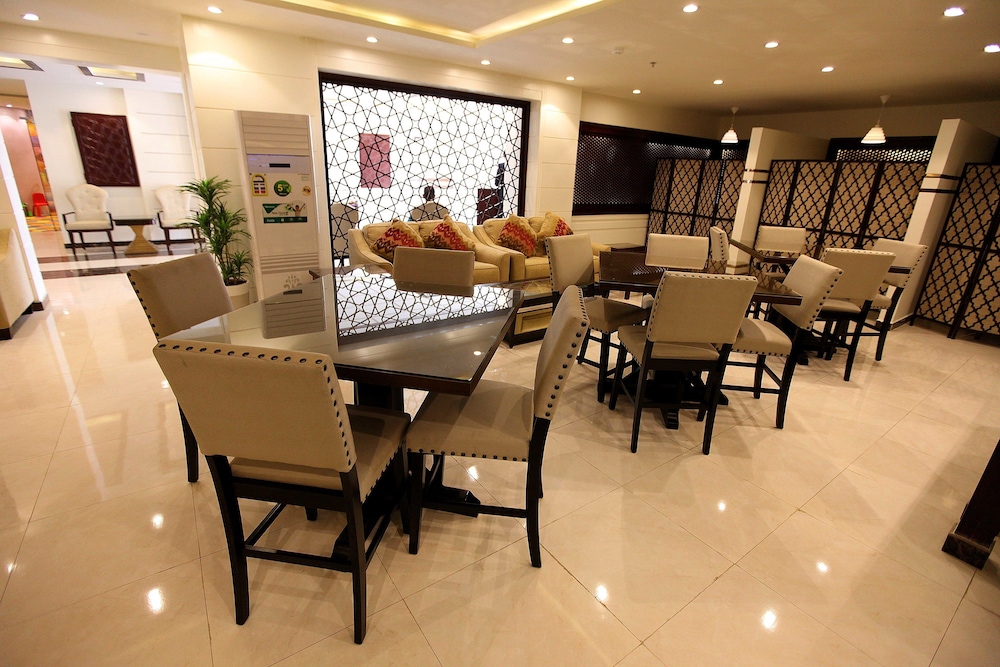 فندق برج العنوان(Enwan Suites Serviced Apartments) 35/47
