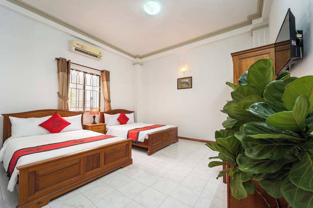 Collection O Madam Cuc Hotel 26/39