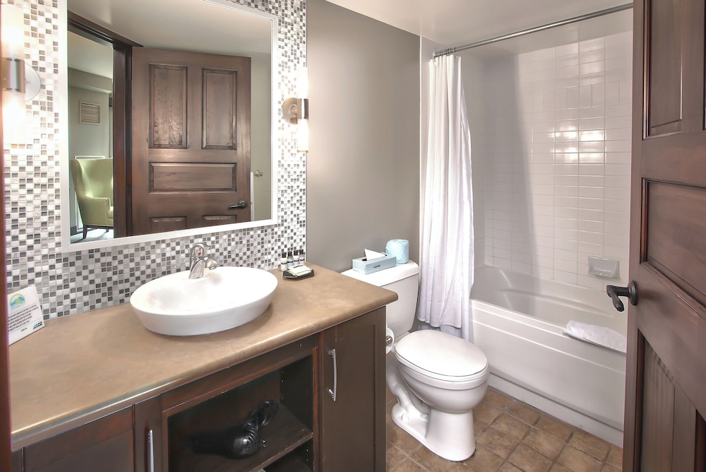 Blue Mountain Resort Mosaic Suites 50/50