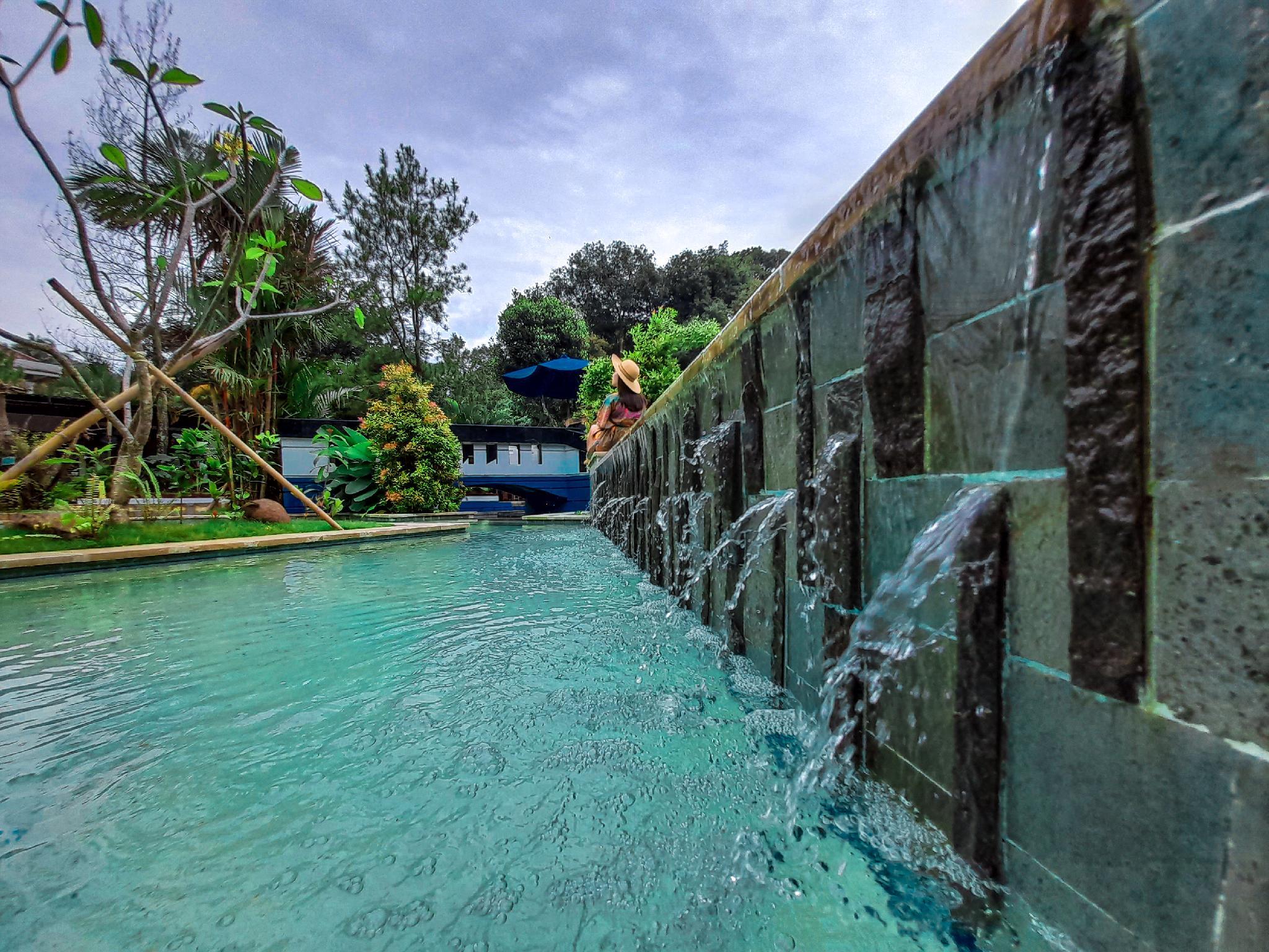 The Jhon's Cianjur Aquatic Resort 16/21