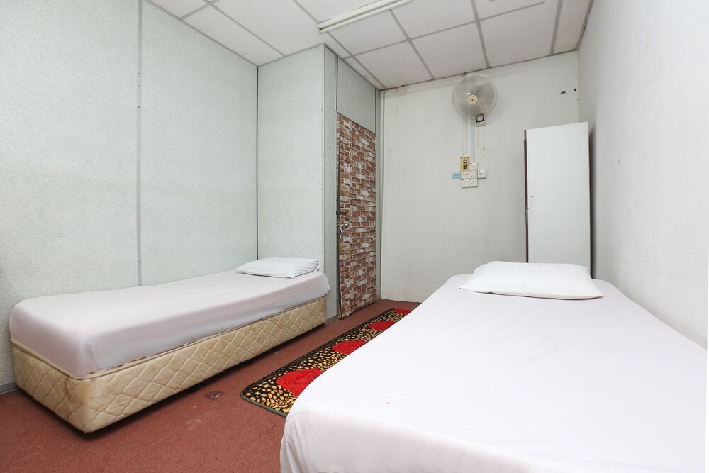 SPOT ON 89755 D&d Budget Inn 22/26
