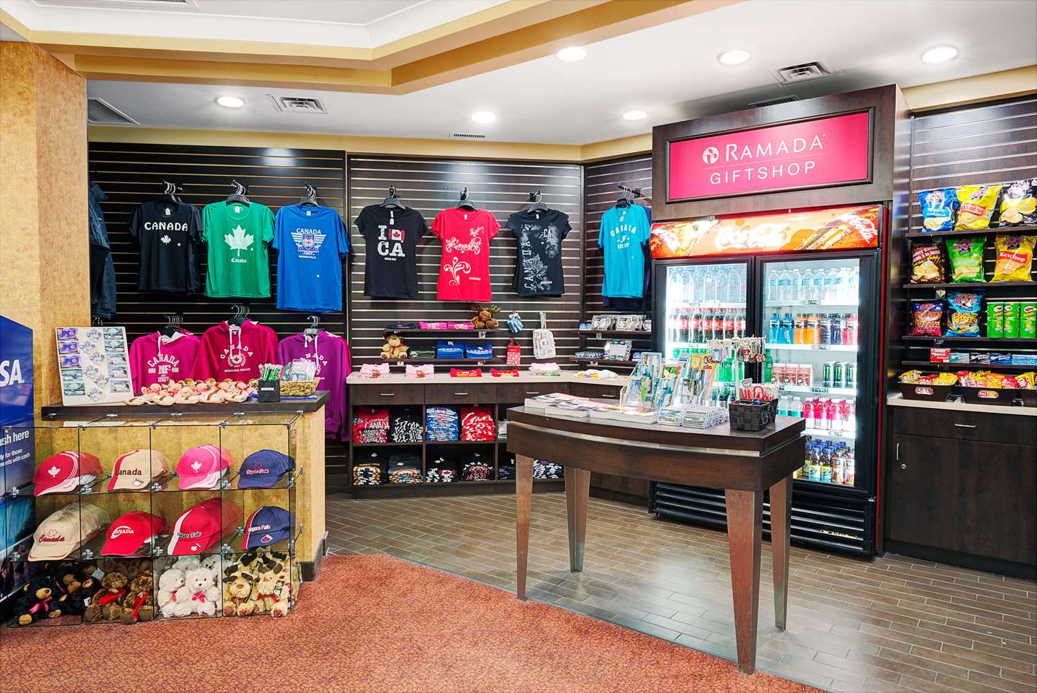 Ramada by Wyndham Niagara Falls/Fallsview 10/11