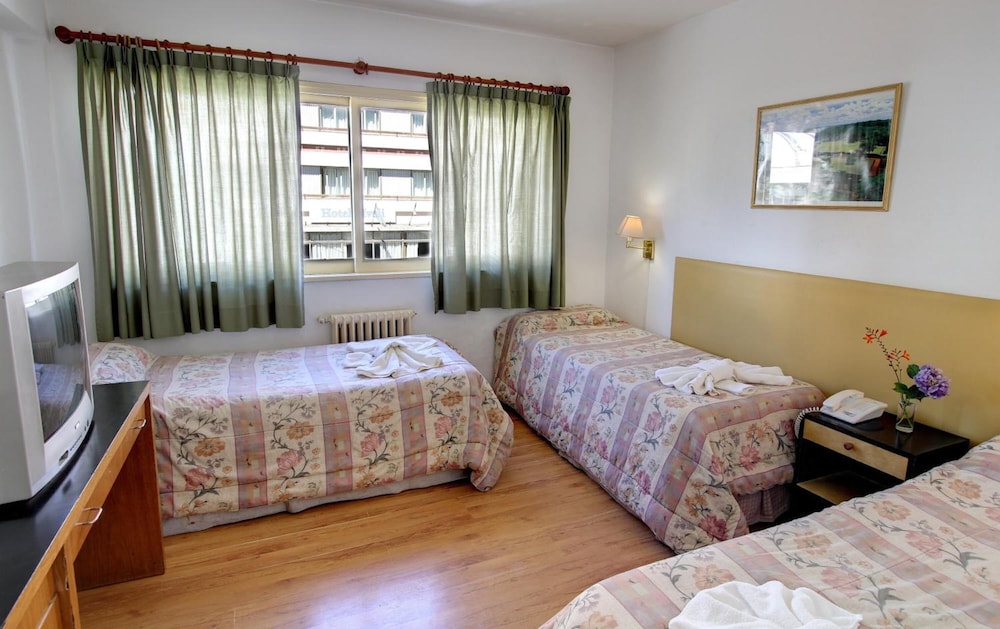 M382 Hotel Bariloche 11/51