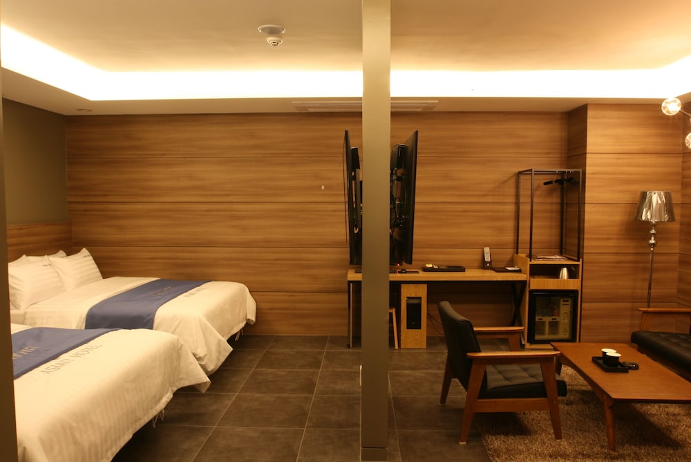 Hotel Asiad 23/32