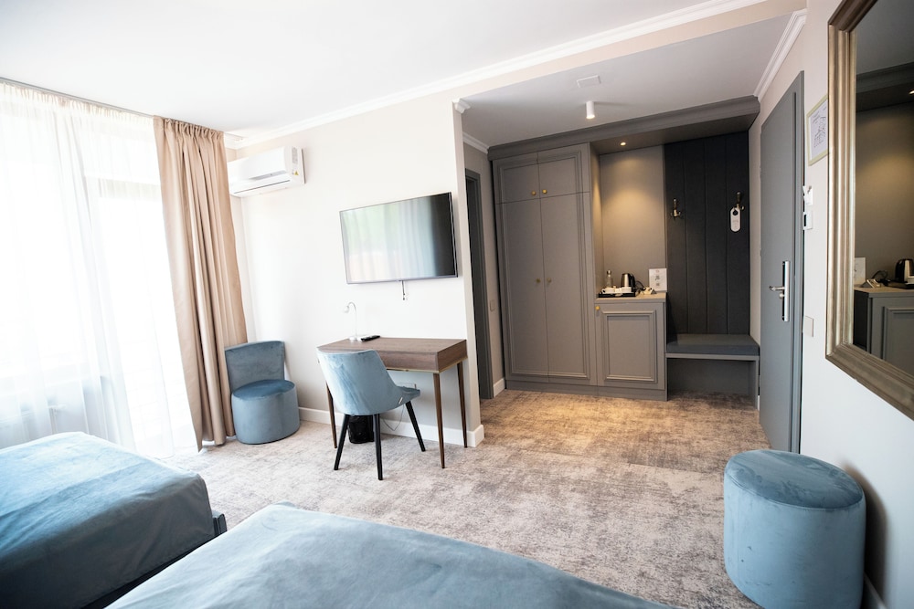 Hotel Meridian 32/50