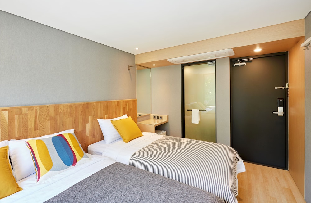 Hostel CLEO Seoul Hongdae 12/37