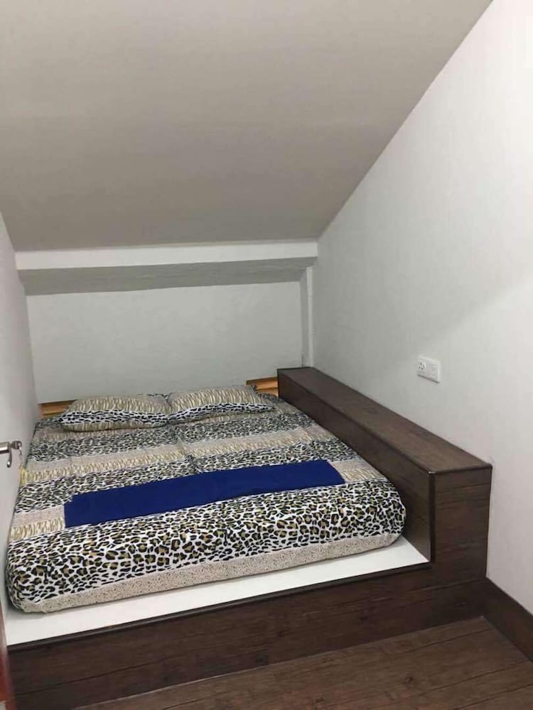 STEP INN GUEST HOUSE 22/31