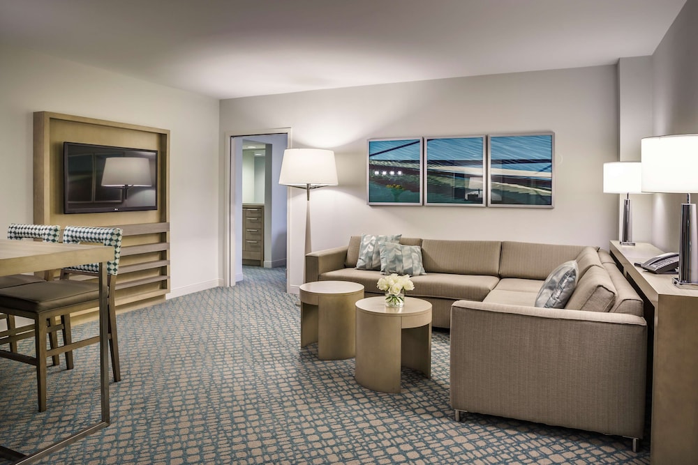 Hyatt Regency Jacksonville Riverfront 36/68