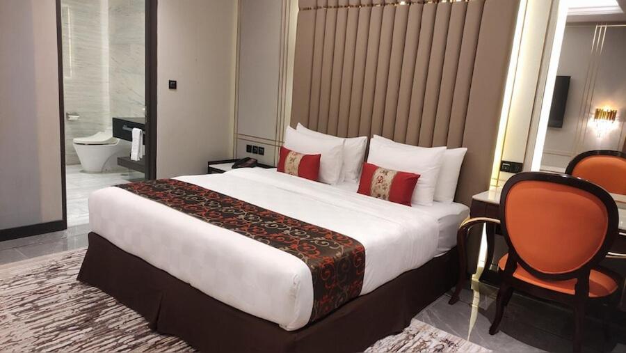 جناح بـ3 غرف نوم، Po Hotel Semarang 2/5