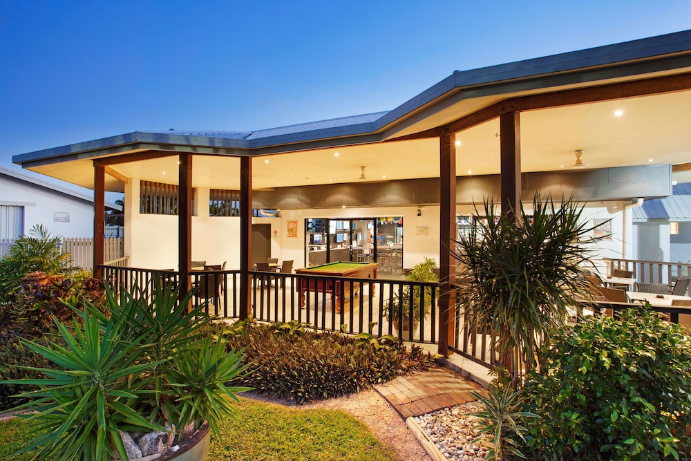 Mission Beach Resort 2/75