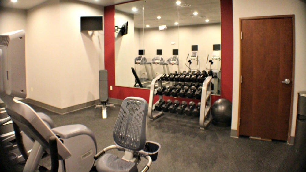 Holiday Inn Express Suites Bonham 22/33