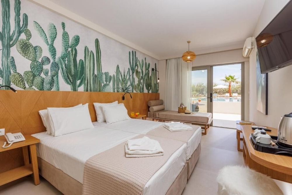 Malia Bay Beach Hotel And Bungalows 24/71