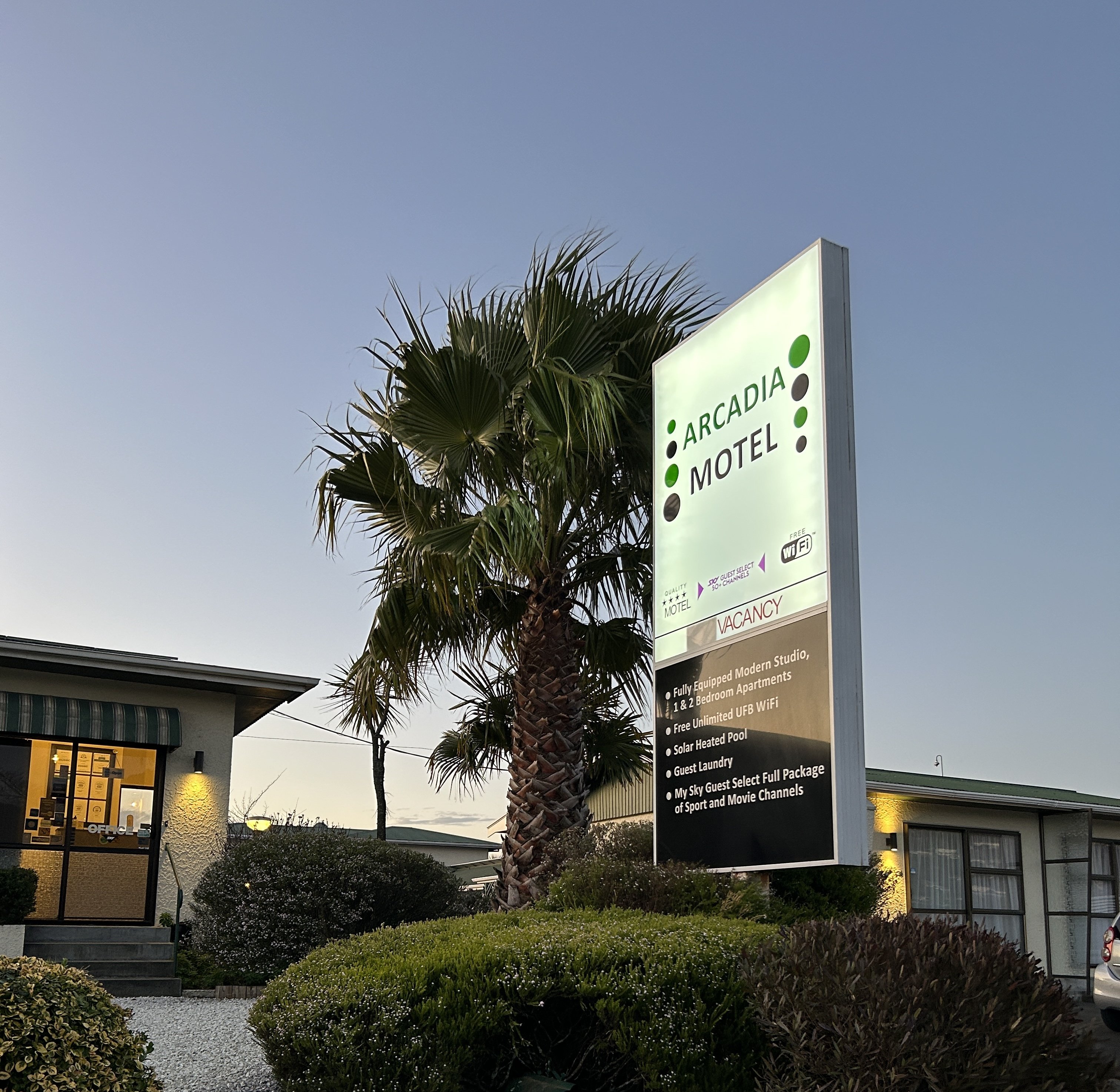ARCADIA MOTEL 10/48