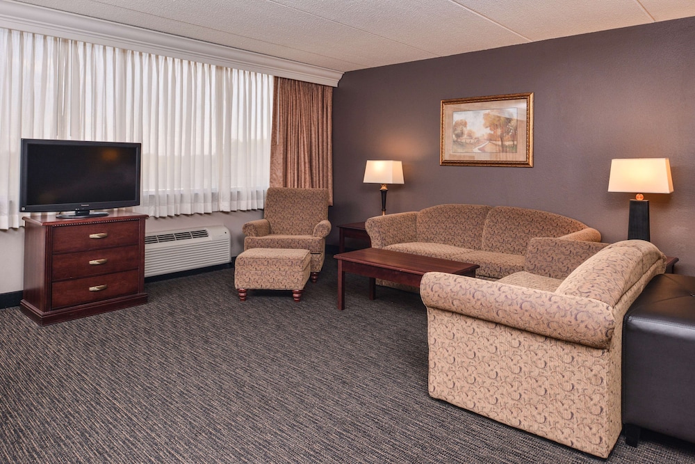 Best Western Plus Kelly Inn 17/27