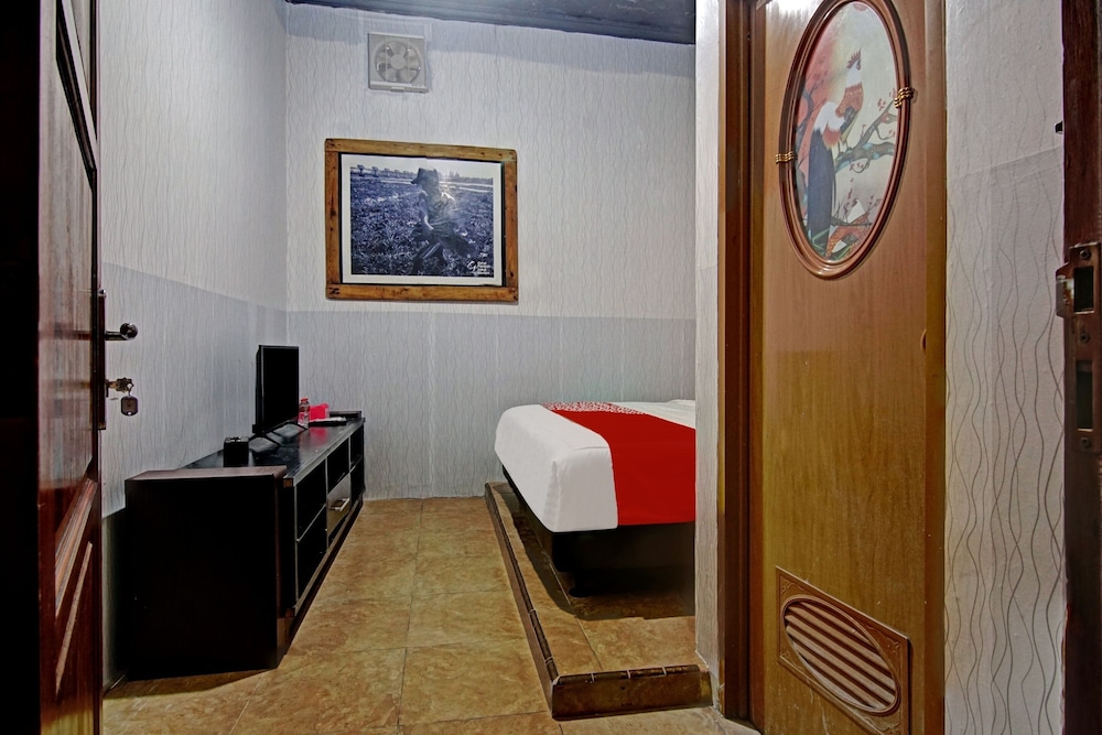 OYO 90358 Poris Residence 5/19