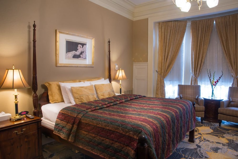 The Sterling Hotel 14/56