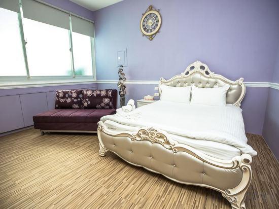 Romance, Double Bed