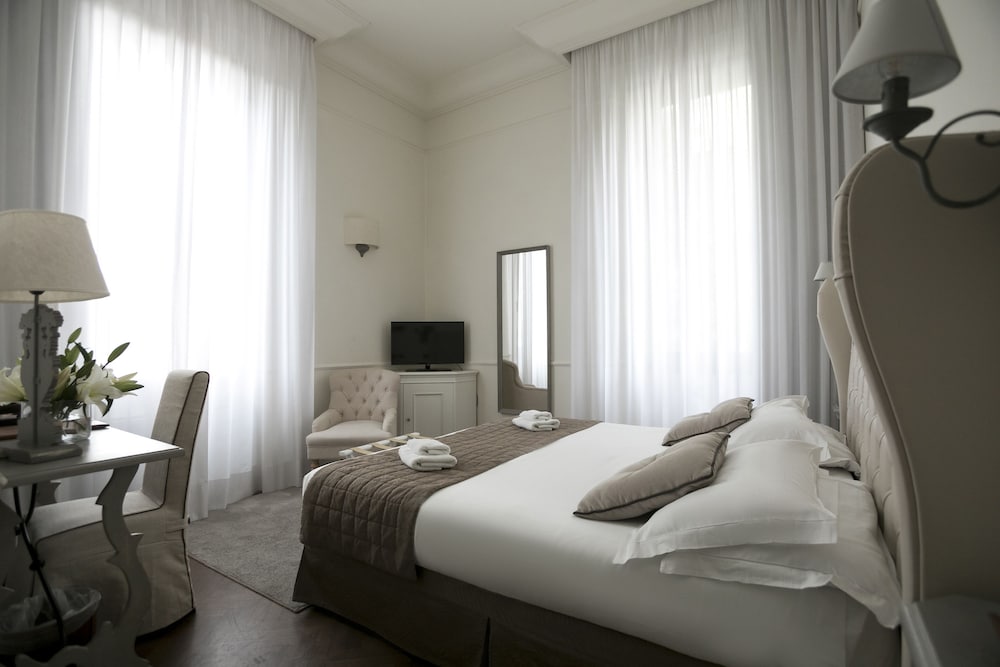 Palazzo Lorenzo Hotel Boutique 8/69