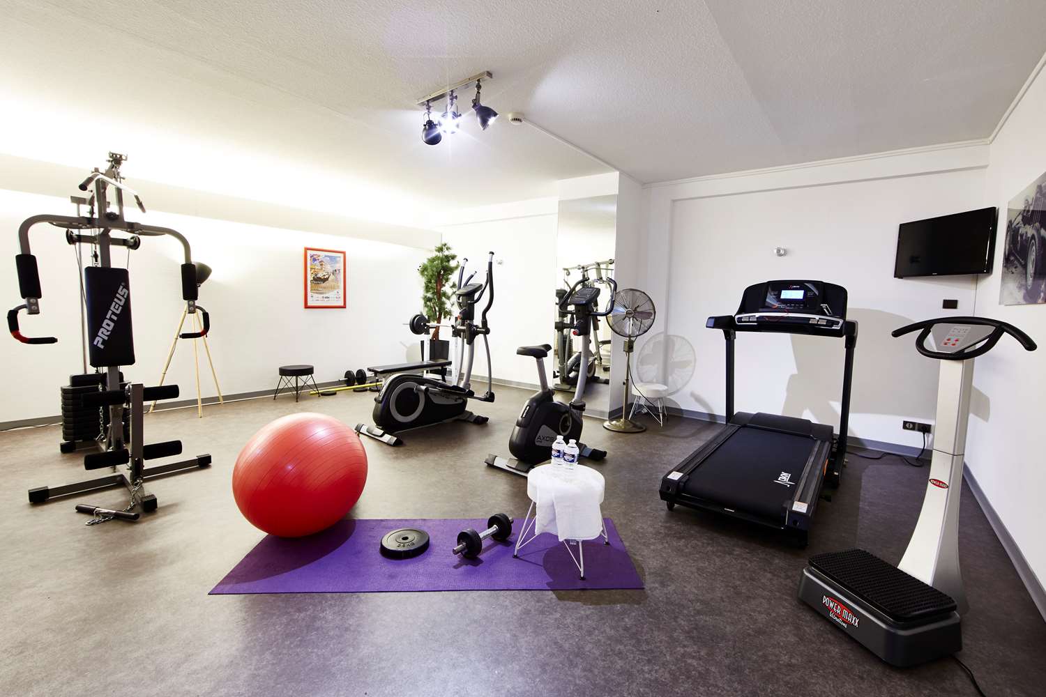 Best Western Plus Au Cheval Blanc Mulhouse Nord 53/68