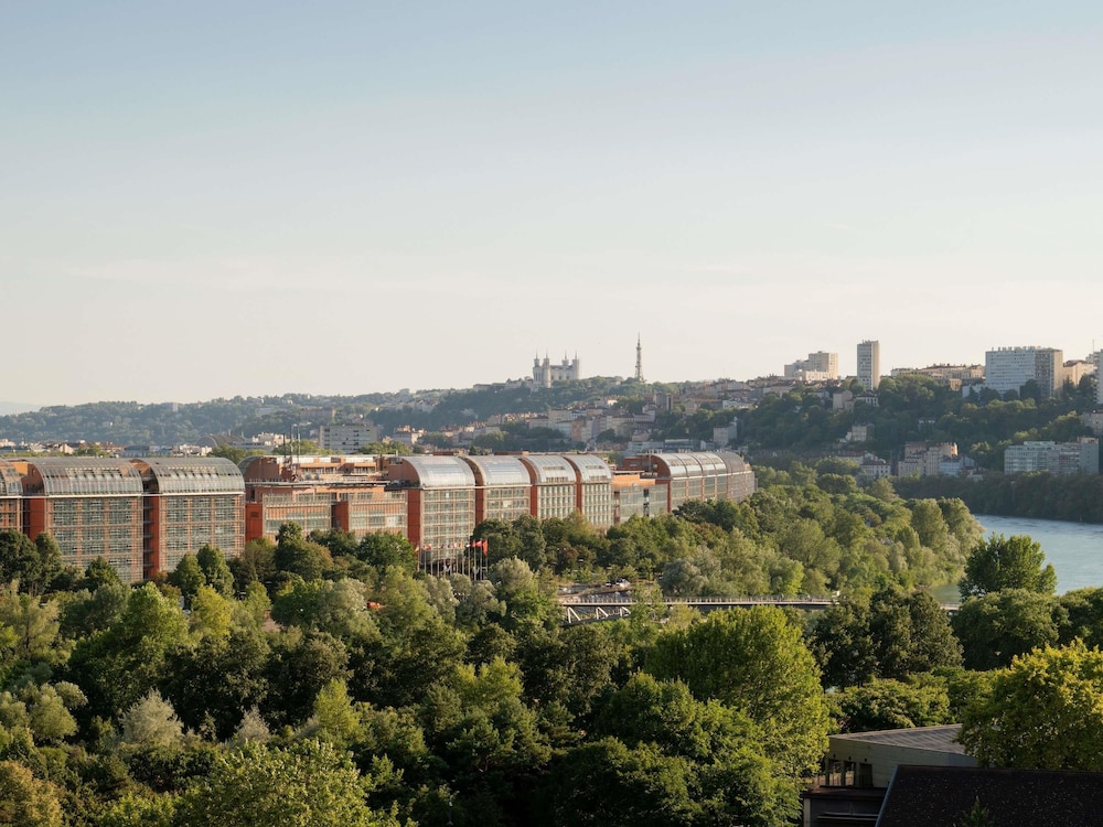 Ibis Lyon Caluire Cite Internationale 46/50