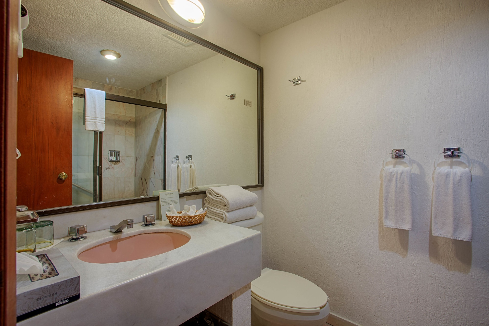 1 Bedroom, Apartment, King Bed, Ocean Front, Sofa, Terrace