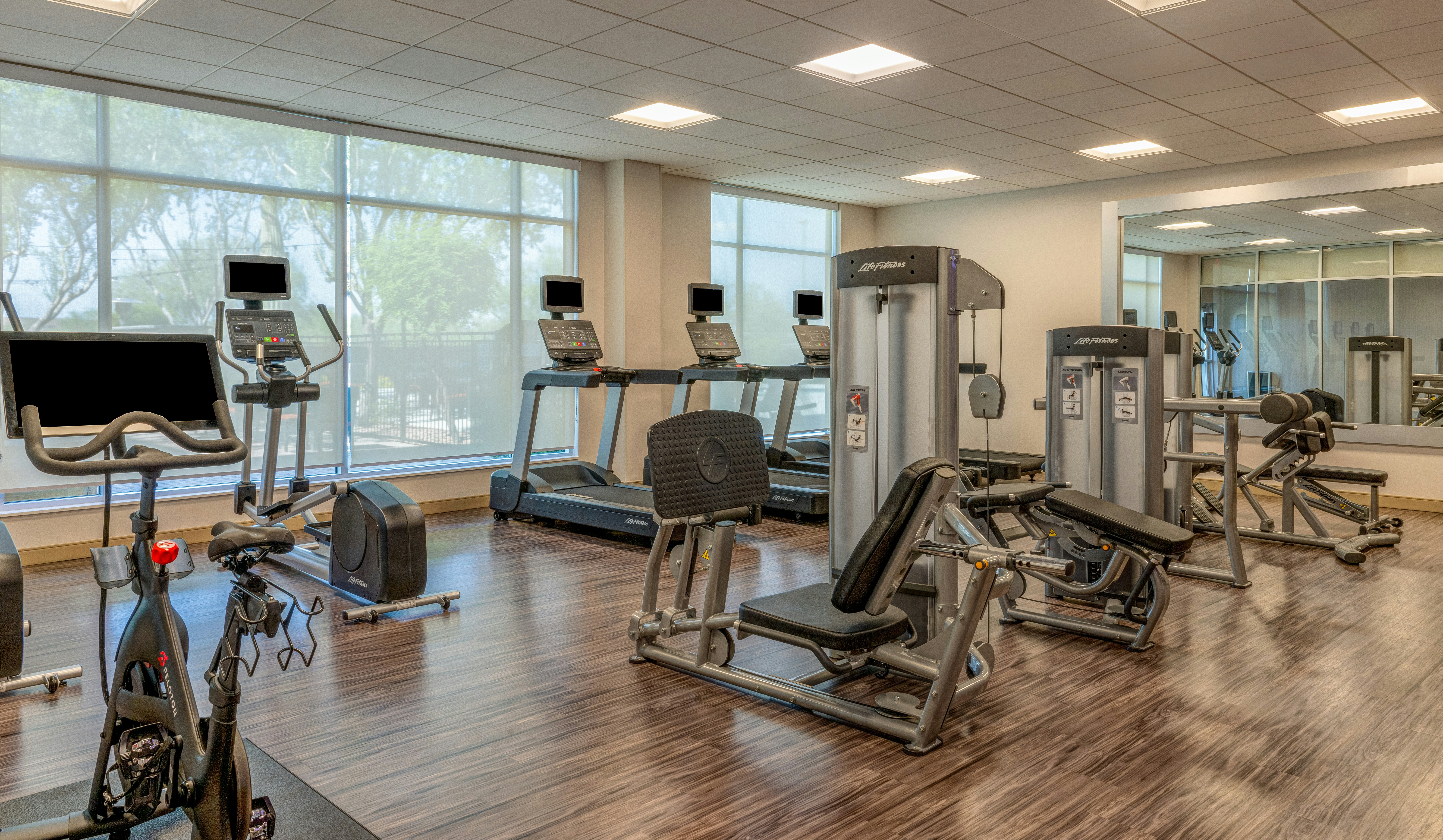 Hilton Garden Inn North Phoenix Scottsdale 23/65