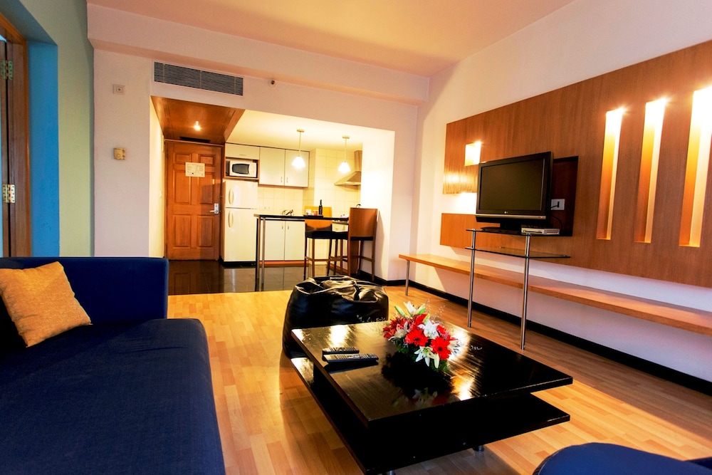 Royal Orchid Hotel Bangalore 27/41
