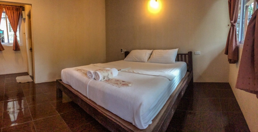 Silver Sands Beach Resort 21/100