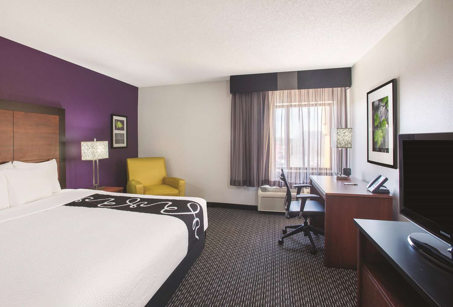 Howard Johnson by Wyndham Sacramento Downtown 15/58