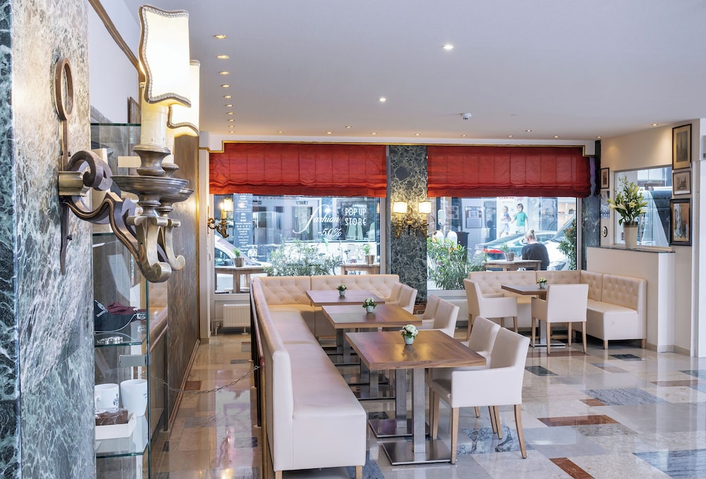 Hotel Royal 43/52
