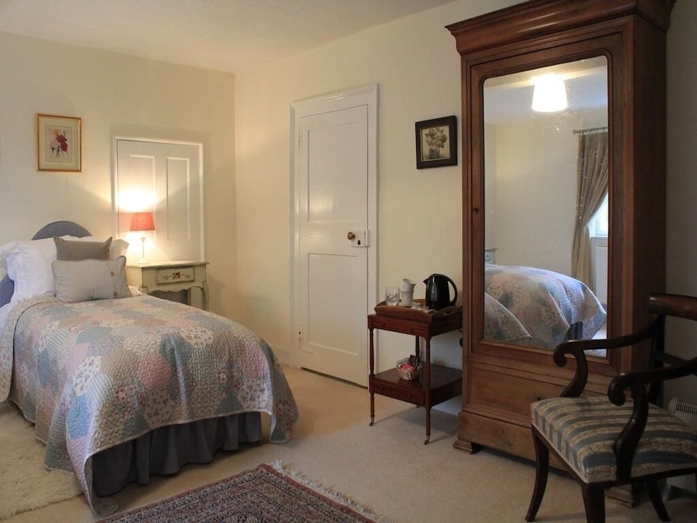 Church Farmhouse B & B 8/34