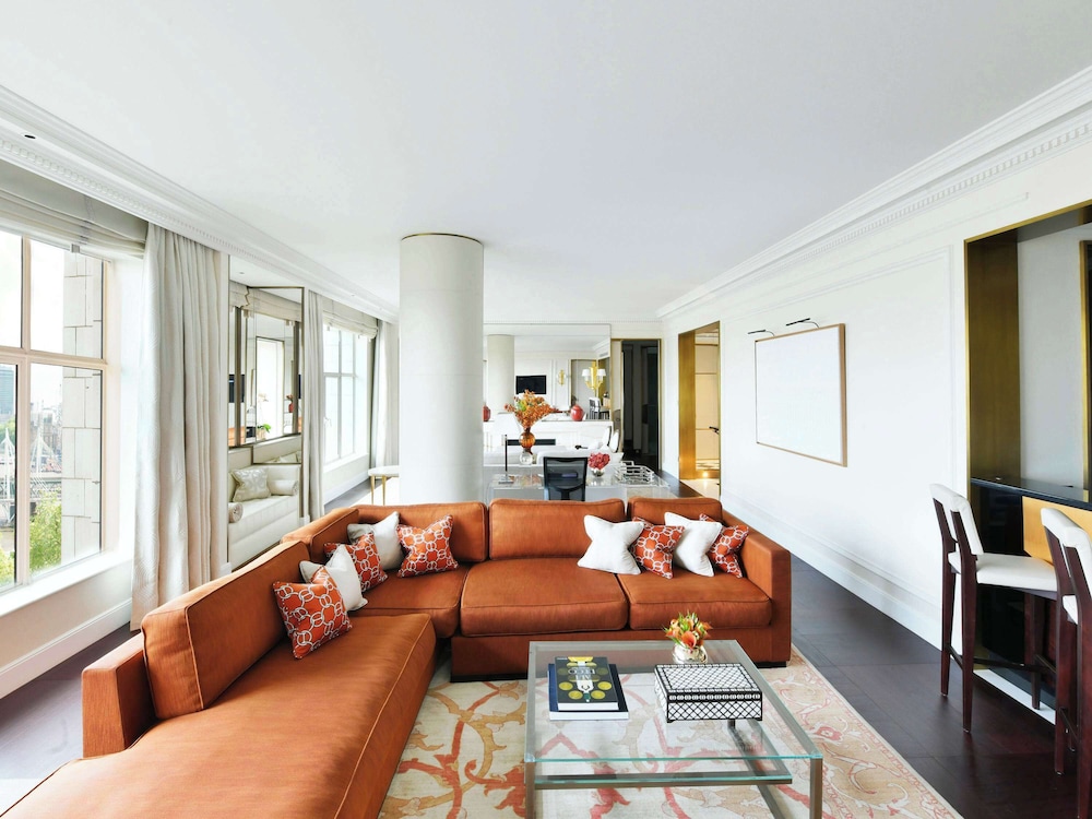 The Savoy Hotel 31/50