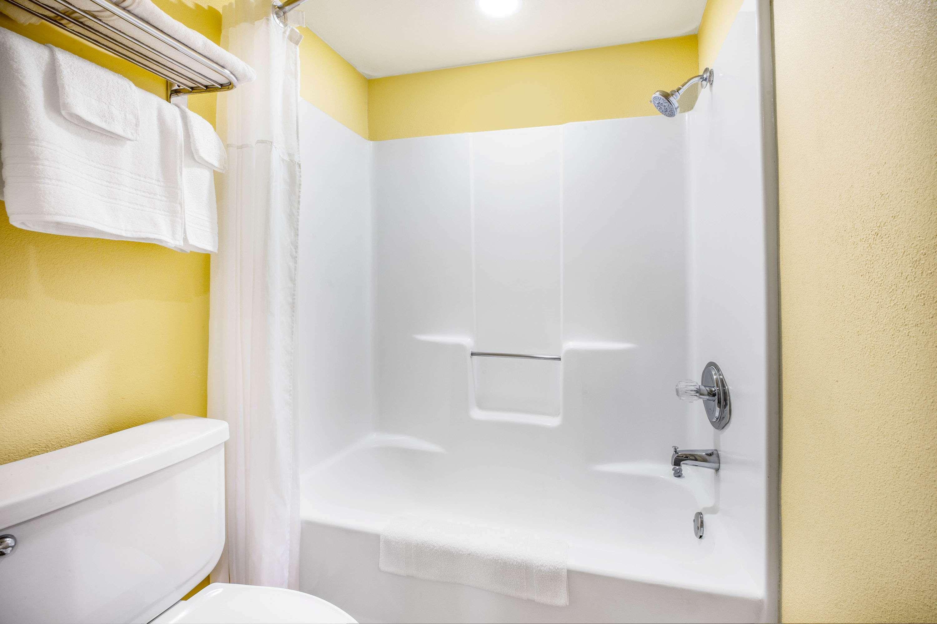Days Inn By Wyndham Banning Casino/Outlet Mall 16/16