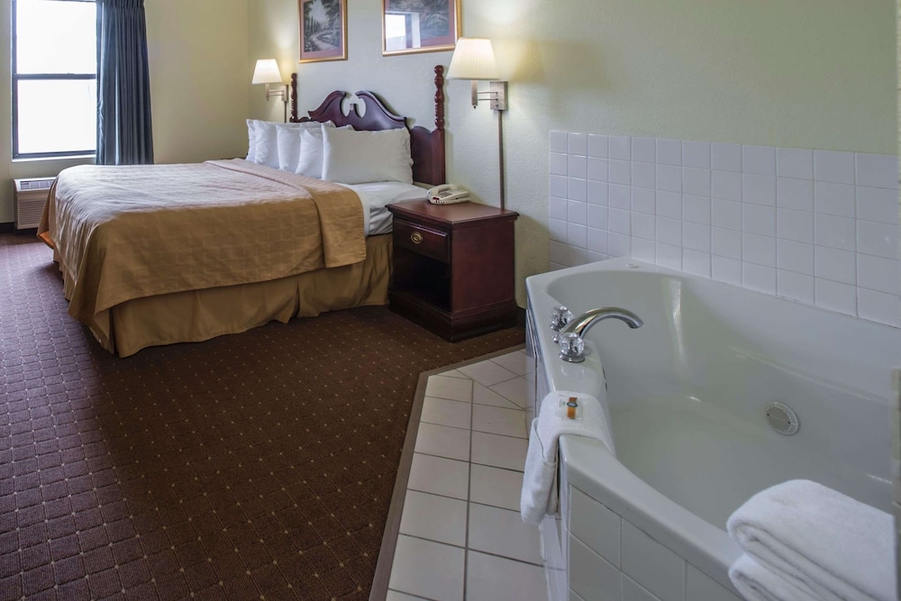 Quality Inn Harrisburg 16/16