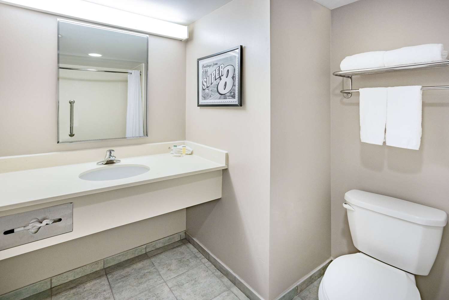 Super 8 By Wyndham Mount Laurel 36/39