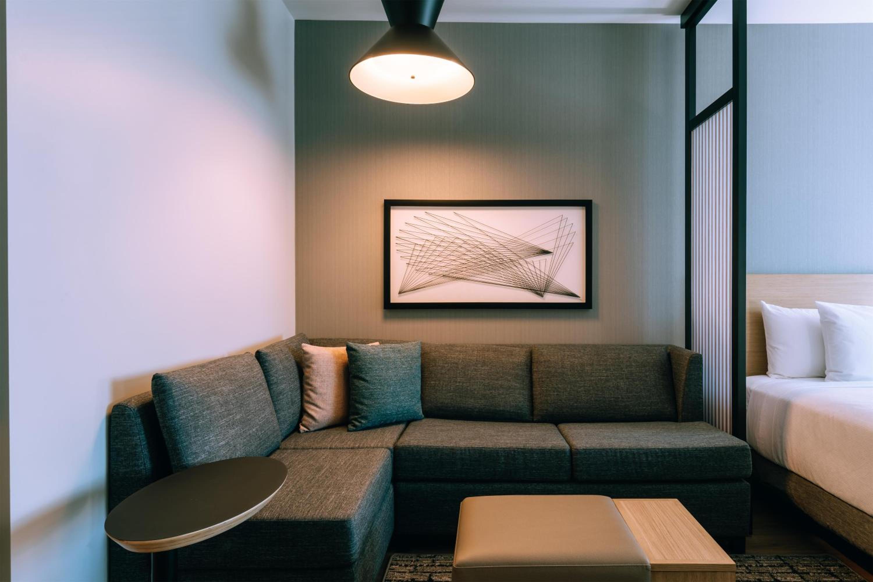 Hyatt Place Ontario Airport 32/50