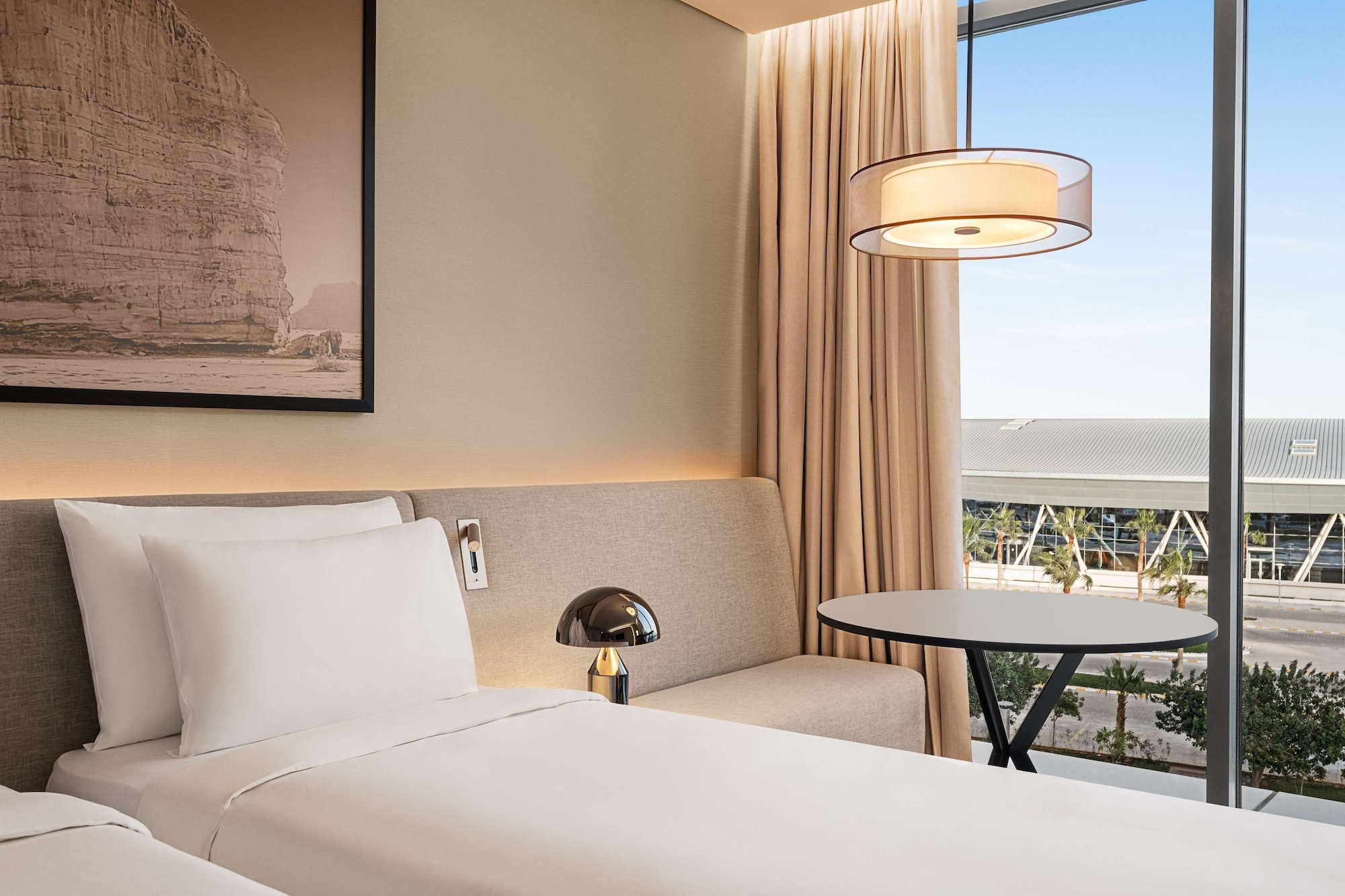 غرفة سوبيريور، فندق راديسون بلو مركز الرياض للمؤتمرات والمعارض(Radisson Blu Hotel Riyadh Convention & Exhibition Center) 3/6