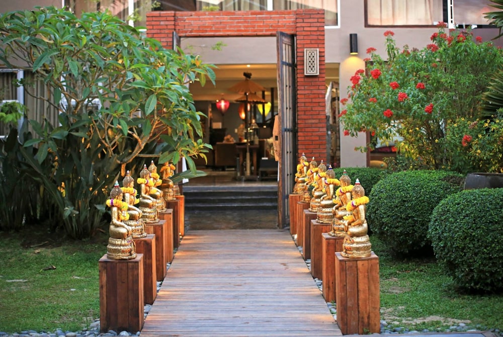 The Oriental Luxury Suites Tagaytay 42/50