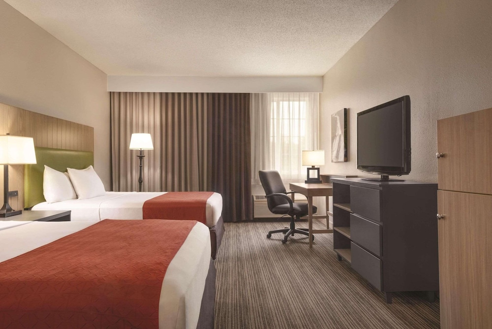 Room, 2 Queen Beds