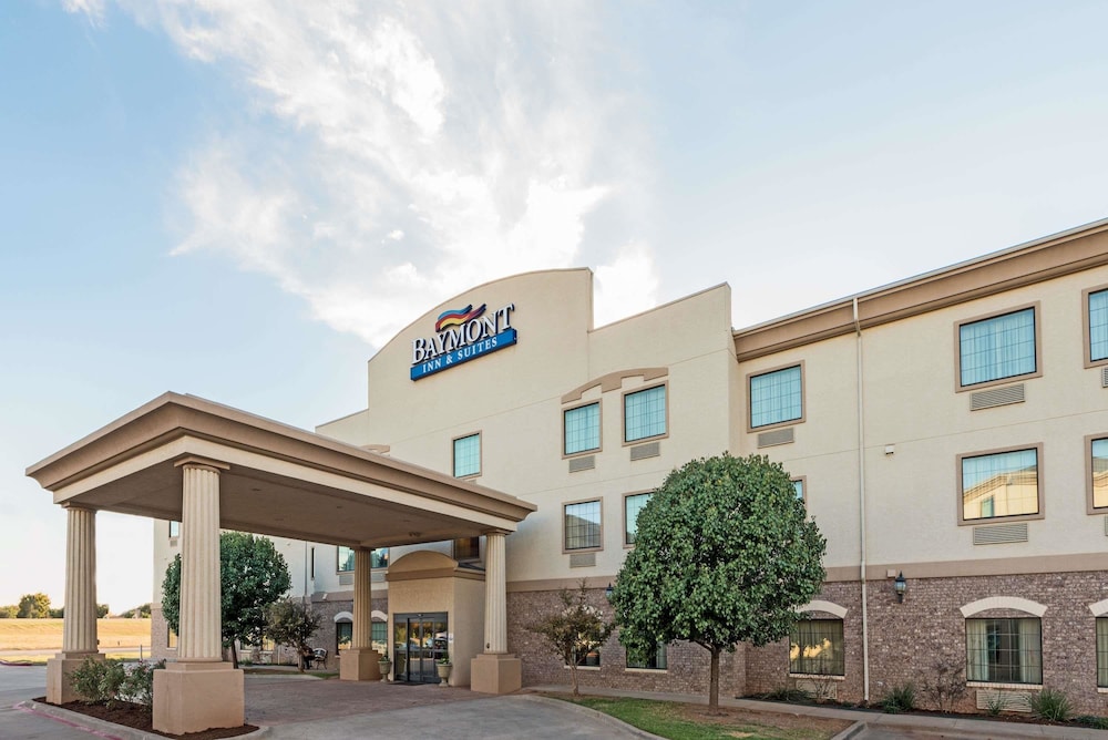 Baymont by Wyndham Wichita Falls 1/32