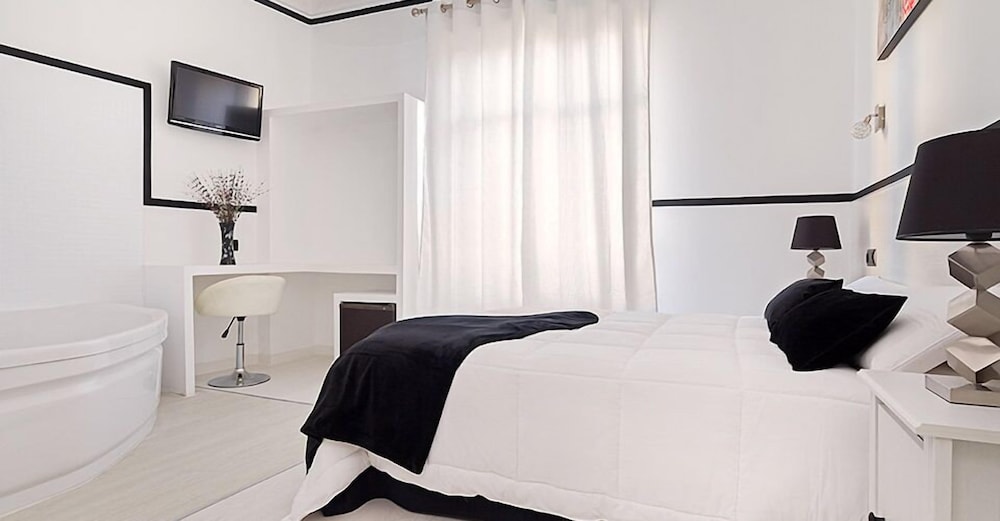 Hostal Gran Via 63 Rooms 18/28